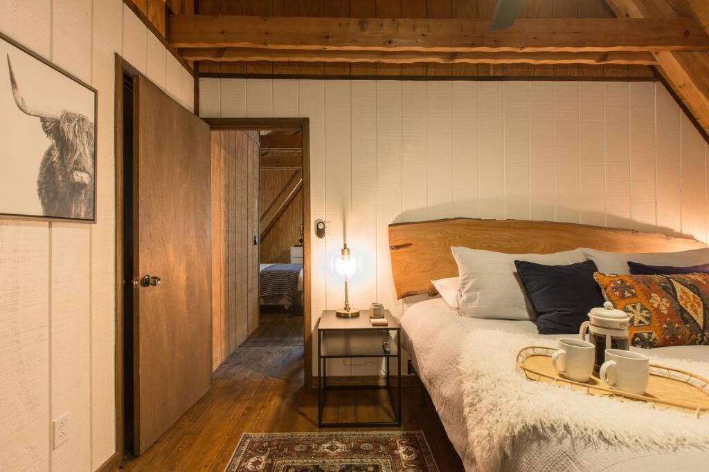 Southern Oak Cabin - Newly Remodeled - Close To All Attractions سيفيرفيل المظهر الخارجي الصورة